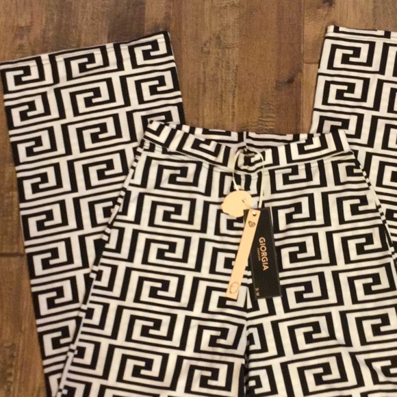 Giorgia polyester bell bottom pants. NWT - Picture 3 of 3